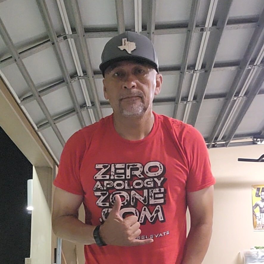 5 AM workout.
#ZeroApologyZone
#FitLeaders #SendIt🤙