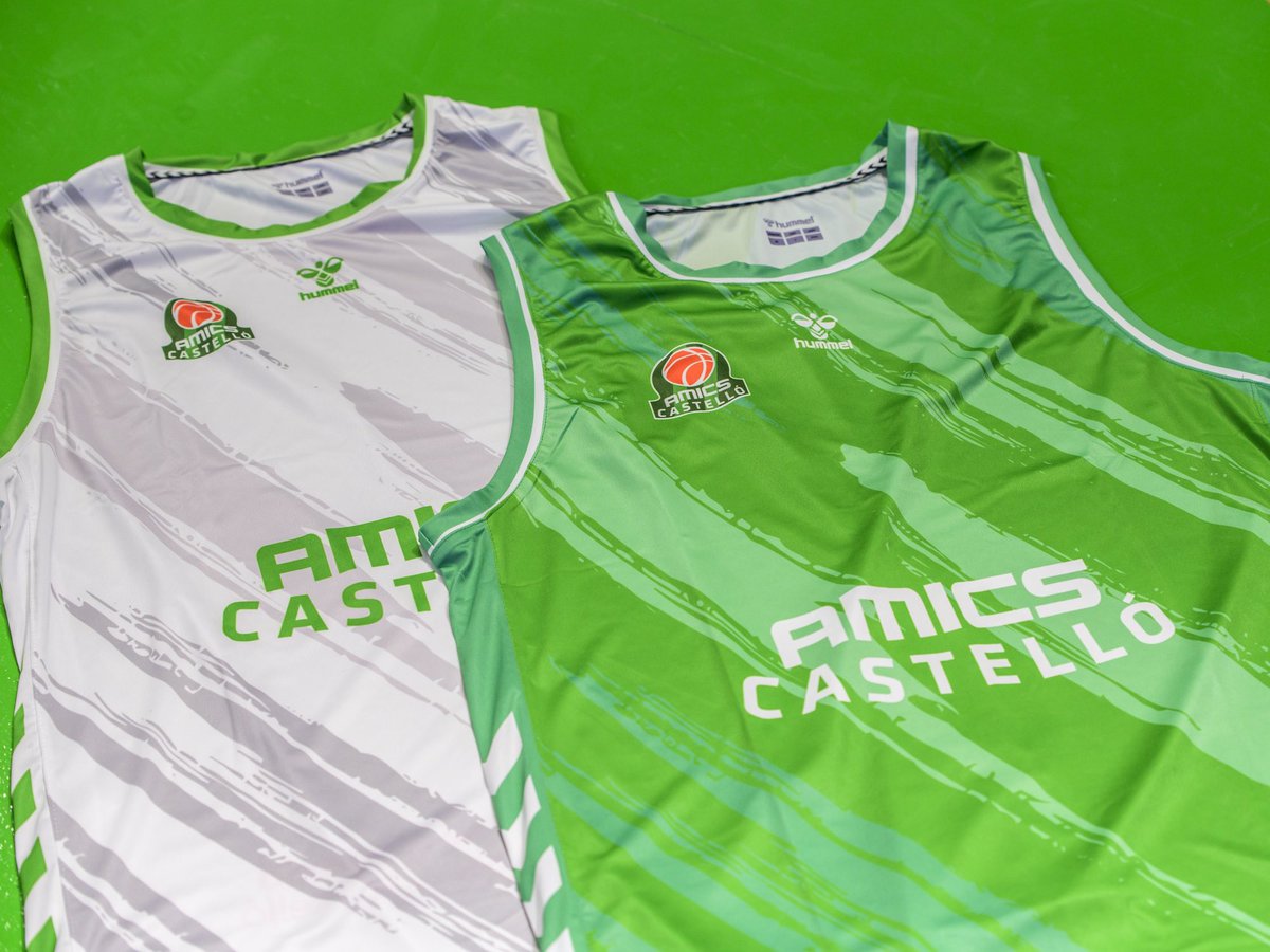 🟢⚪️𝐍𝐮𝐞𝐯𝐨𝐬 𝐫𝐞𝐭𝐨𝐬. 𝐍𝐮𝐞𝐯𝐚 𝐩𝐢𝐞𝐥. 

Nuestros colores, nuestra ciudad, nuestra historia 💫

#Volveremos💚