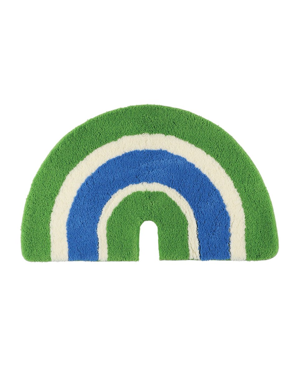 ファミリーマート × MIYOSHI RUG BAUM RUG のファミリーマートカラーを