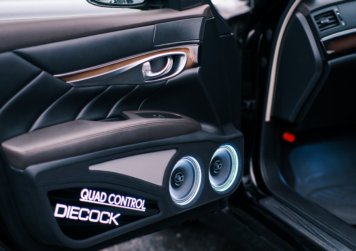 GRND_ma36s's tweet photo. クアコンのこのフーガのオーディオ
ほんとにかっこよかった😳
好きすぎる
 #QUADCONTROL
 #DIECOCK https://t.co/K6sejbDs5B