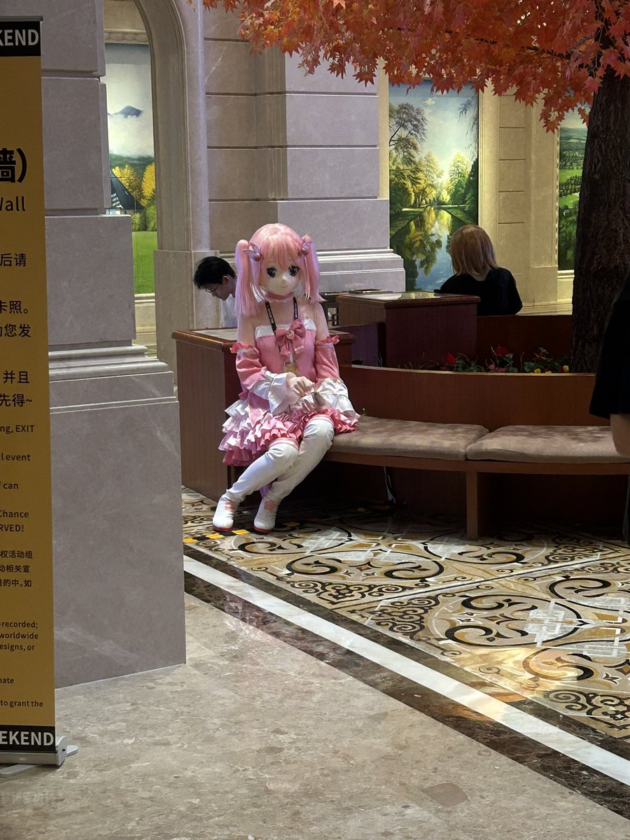 Furry Fluege l tweet media