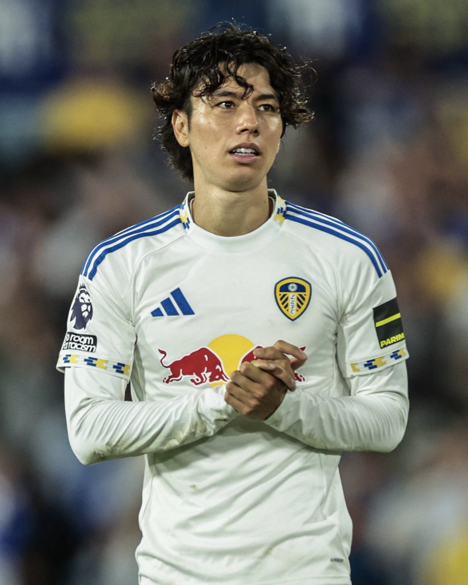 ⬅️ブンデス2部デビュー　
　
　　　　≪ 4年後 ≫
　
　　　　　　    プレミアリーグデビュー➡️

#田中碧