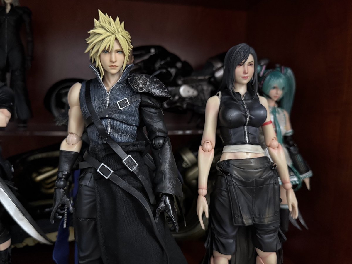 k__zus's tweet photo. #ブリングアーツ #プレイアーツ改 #クラティ #cloti #TifaLockhart #CloudStrife #FinalFantasyVII #FF7 #FF7AC #PlayArtsKai https://t.co/dYgJXu2LTt
