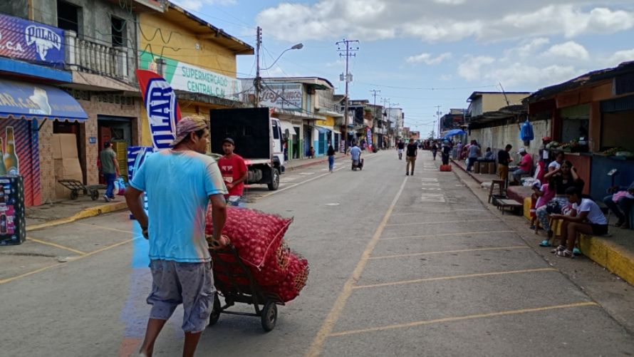 Diario_ElTiempo's tweet image. #Lugar Iniciaron proceso de reordenamiento del mercado municipal de Carúpano (+Fotos) ow.ly/XeEY50WIr9p
