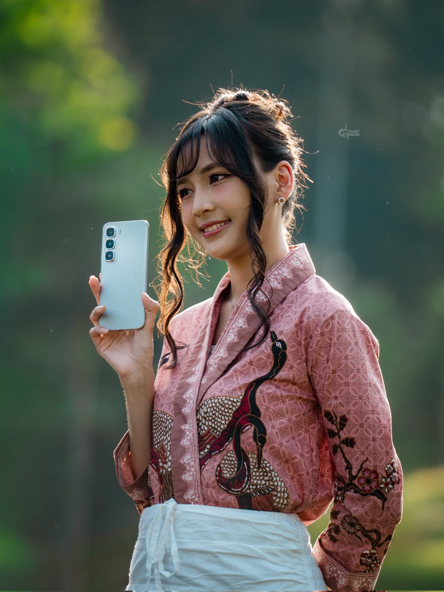 MischiefQueen30's tweet photo. Satu senyum bisa membuat hari lebih cerah

200825
@A_GitaJKT48 at Launching Infinix Hot 60 pro+
Borobudur, Magelang
#誠実さ #ギタ #Gita #JKT48 https://t.co/5m6B5TY0s4