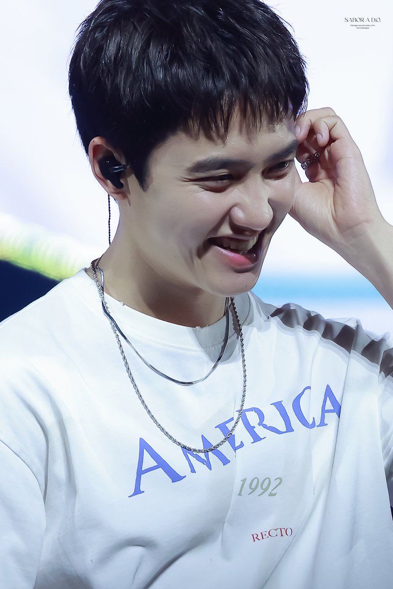 250816  DO it! in Manila

작은 나의 선물은
내일을 너에게
I'll still be there.

#도경수 #DOHKYUNGSOO #KYUNGSOO #디오 #DO(D.O.) #ドギョンス #都敬秀