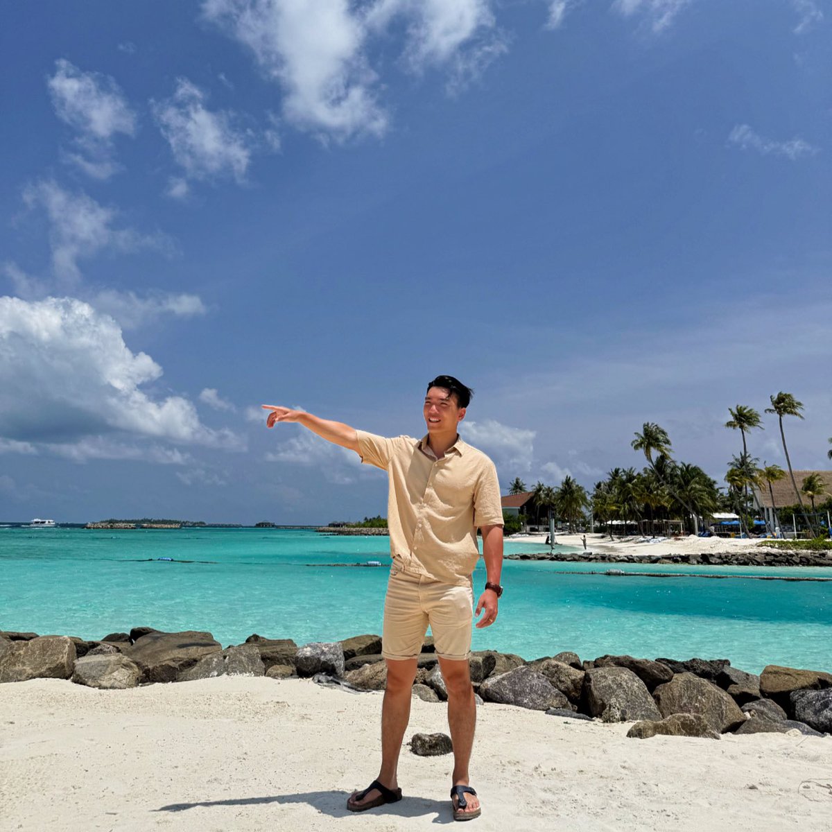 Lyrix_Lee7's tweet photo. Just another day in paradise 🏝️ 
#maldives🇲🇻 https://t.co/uiZ1HATa0e
