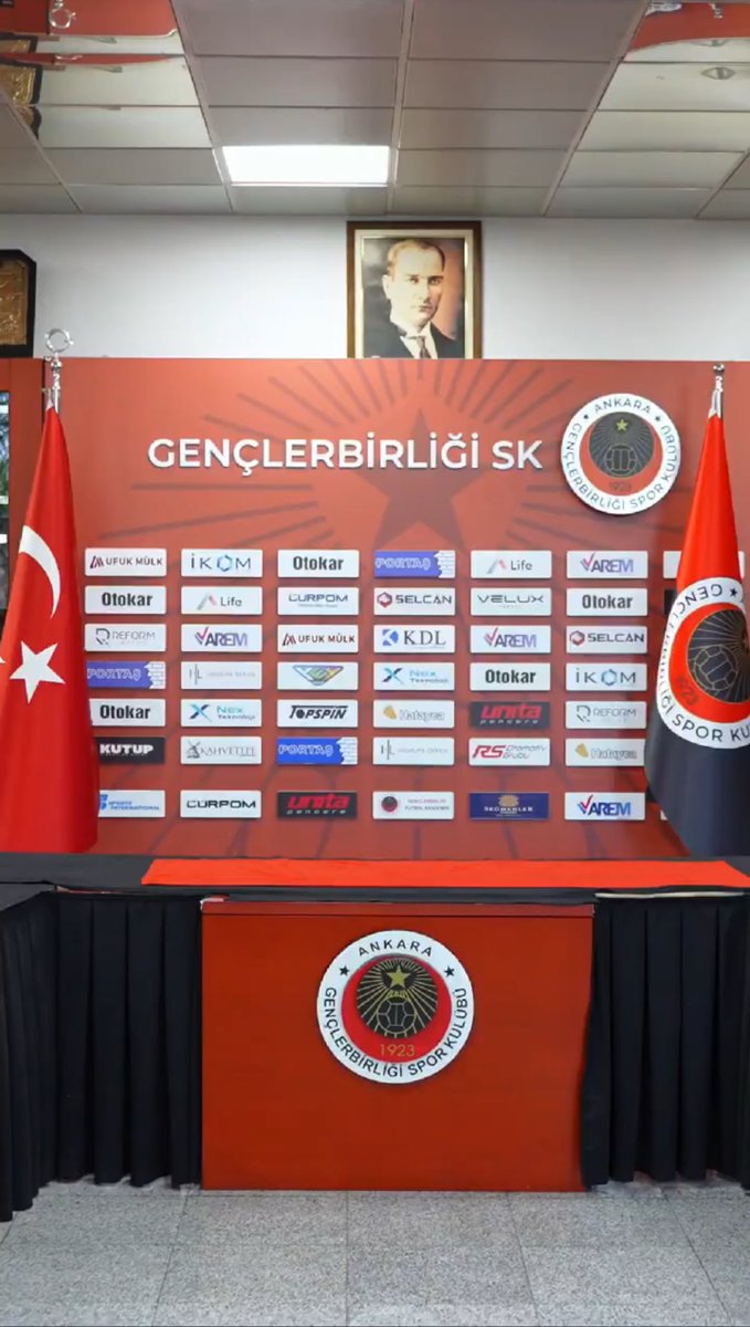 Gençlerde Birlik Platformu (@genclerdebirlik) on Twitter photo Geçmişte menejerlerin oyununa alet edilerek borç batağına sürüklenen günler unutulmamalı. Süper Lig’e dönen <a href="/kirmizikara/">Gençlerbirliği SK</a> nın transfer tahriklerine kapılmadan akıllı bir transfer politikası ile yeni bir borç batağına düşmeden yoluna devam etmesi sağlanmalıdır. Geçmişte menejerlerin oyununa alet edilerek borç batağına sürüklenen günler unutulmamalı. Süper Lig’e dönen <a href="/kirmizikara/">Gençlerbirliği SK</a> nın transfer tahriklerine kapılmadan akıllı bir transfer politikası ile yeni bir borç batağına düşmeden yoluna devam etmesi sağlanmalıdır.