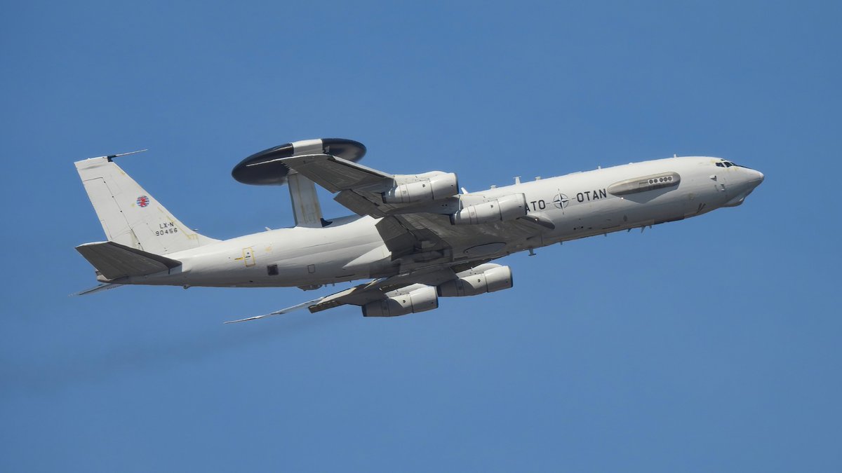 NATO Boeing E-3A  AWACS  LX-N90456 as flight  #NATO41   @ EHEH #garden  

#NLspot #NATO