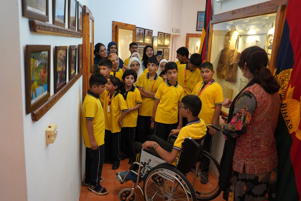 Dagger Parivaar School tweet media