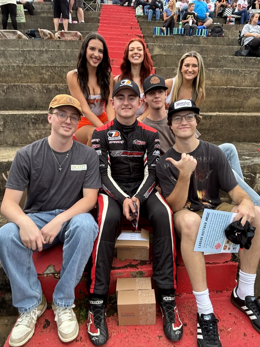 seth_racing's tweet photo. Best of the #FanPhotos from @CARSTour #ThrowbackClassic at #HickoryMotorSpeedway https://t.co/GqSfQROJ74