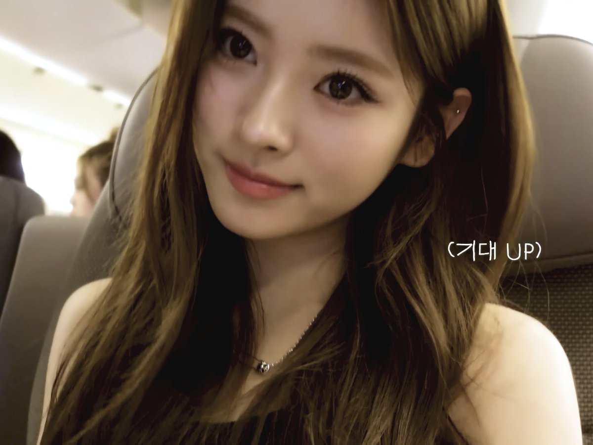 anntluv's tweet photo. 매력 폭발 ♡ https://t.co/u8n6HAYNNQ