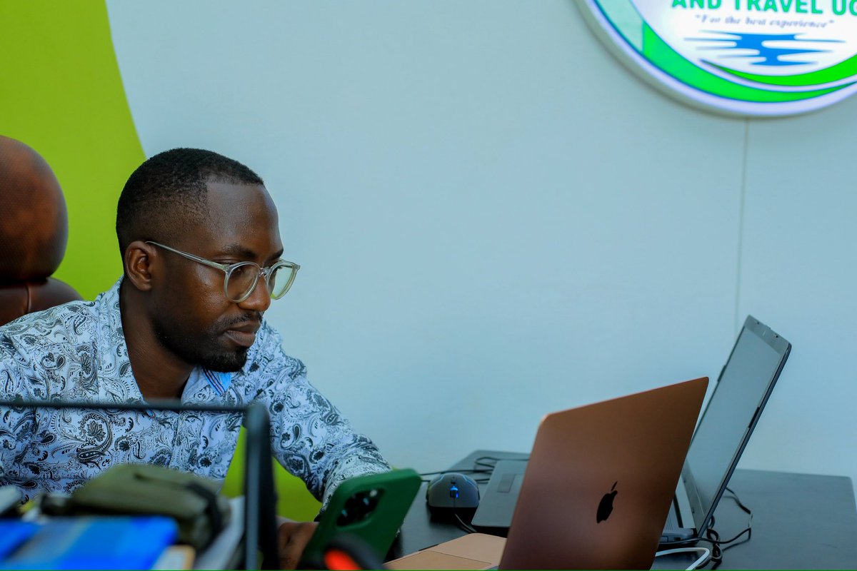 djnicejose1's tweet image. It’s a wednesday, a perfect day to plan new adventures and open the door to the world. Let’s turn today’s work into tomorrow’s unforgettable journeys.
#bassesetoursandtravelug
#ForTheBestExperience