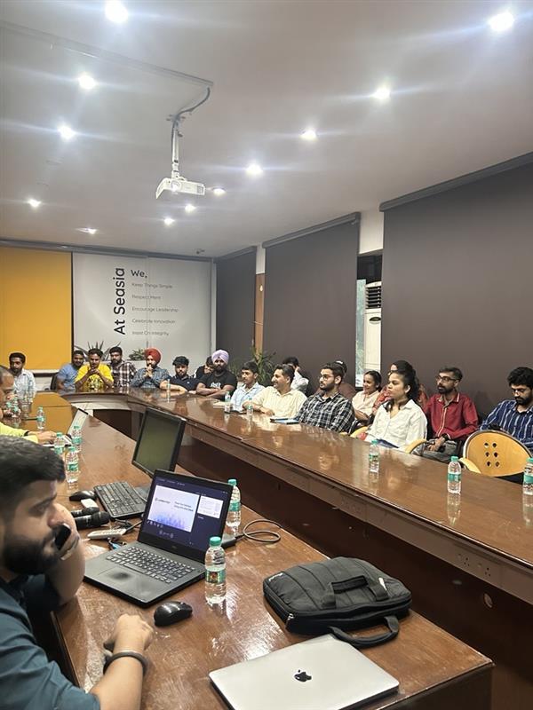 BugRaptors's tweet image. The #TestMuConf Watch Party in Chandigarh was a big success 

Insights from @lambdatesting , fun games, swags &amp;amp; amazing networking—this event had it all! 

Huge thanks to everyone who joined us with @BugRaptors  to celebrate the QE community 

#SoftwareTesting #Community