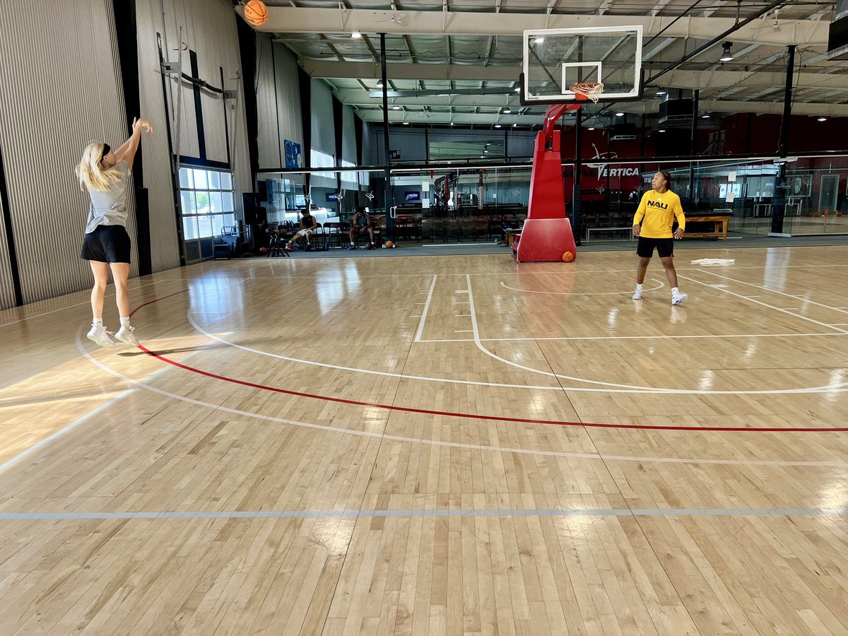 Every once in a while gets you beat. Consistency wins. The players who show up every day, build great habits, and put in the work are the ones who get where they want to go. Daily habits &gt; occasional effort. Show up daily. That’s the real separator! #GrowthMindset 📈😤