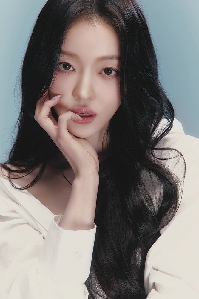omg_7O7's tweet photo. AGENCY TOUCH 공홈
#오마이걸 #유아 #승희 https://t.co/roBAU08mr9