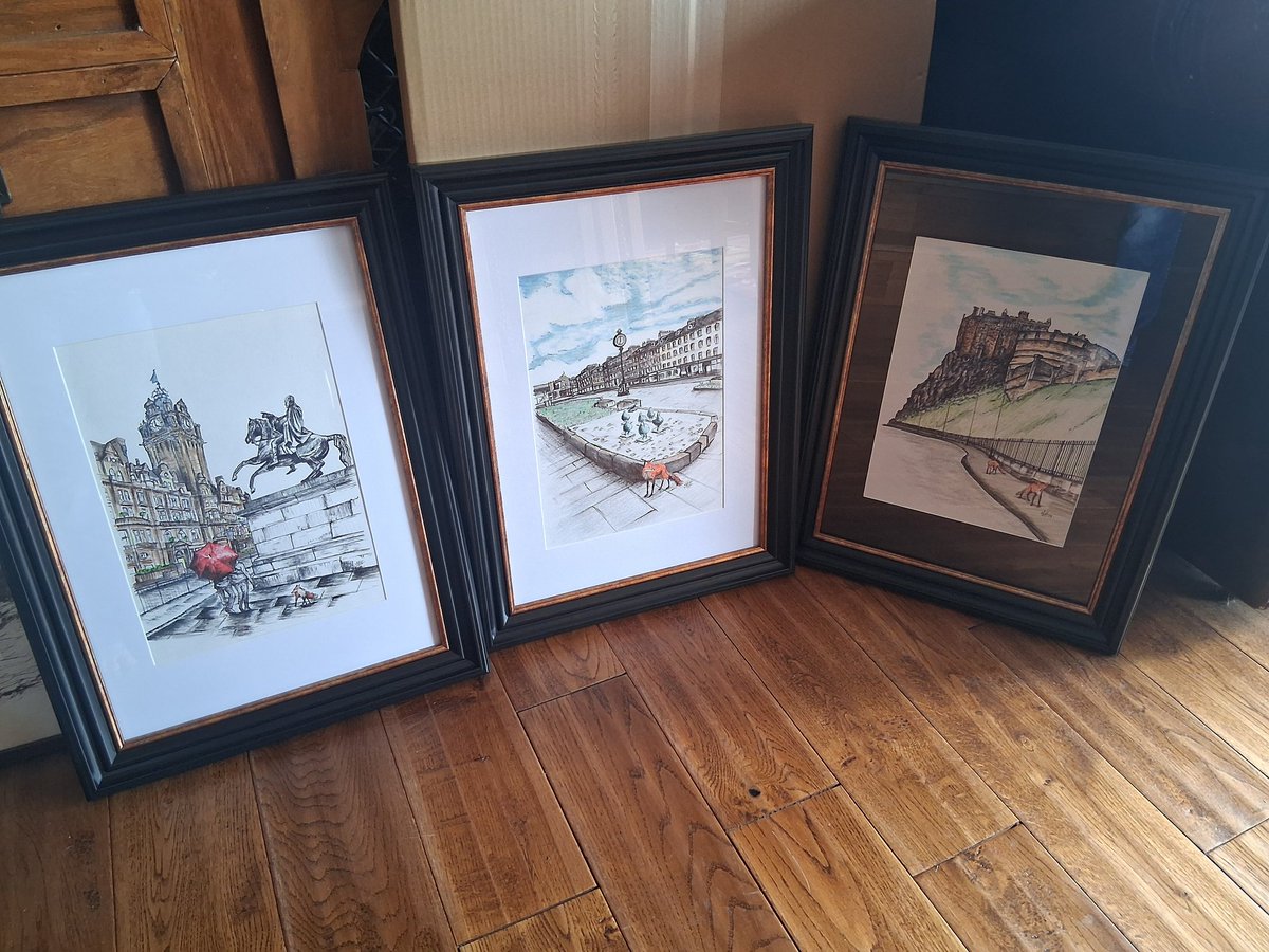 EdinburghFoxInk's tweet image. I am taking part in #portyartwalk this year. It's the first 2 weekends in September. Please swing by if you are attending this great event. #Portobello #house21 #localartists