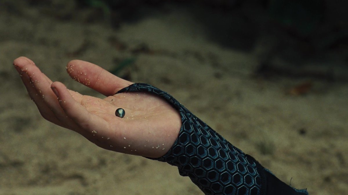 thngergames's tweet image. meu império romano é a cara de satisfação do peeta depois de dar uma pérola para a katniss