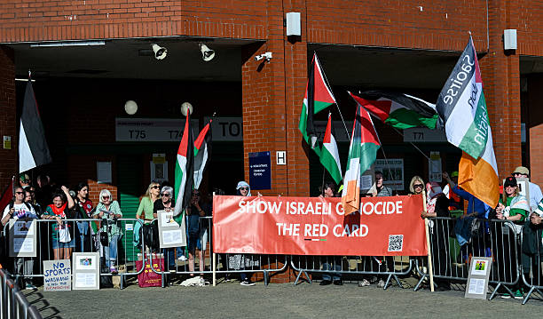 SHOW ISRAEL GENOCIDE THE RED CARD 🟥