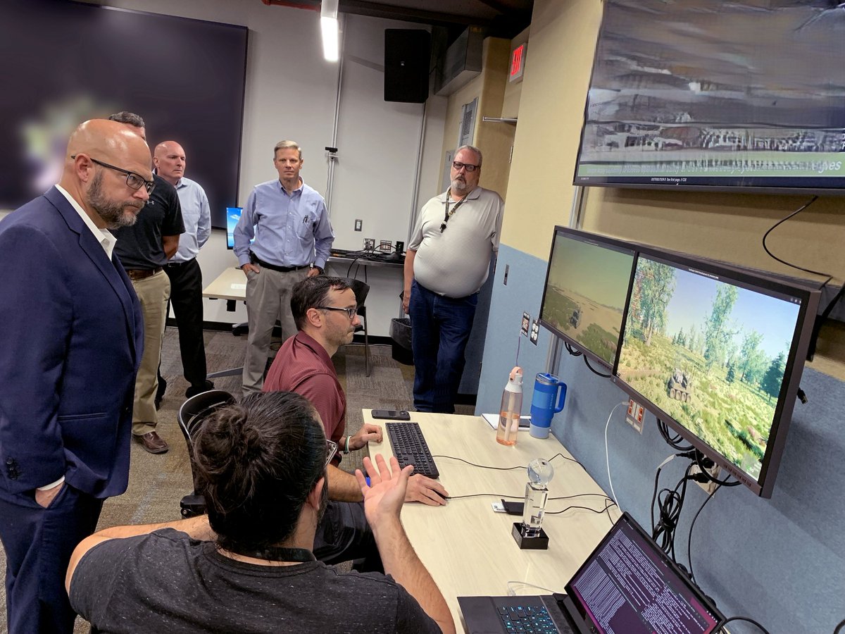 During his visit last week, Chris Manning, Deputy ASA for Research and Technology, explored how GVSC is advancing technologies critical to the modernization of the force--from enhancing virtual experimentation to building modular electronic systems and efficient onboard power.