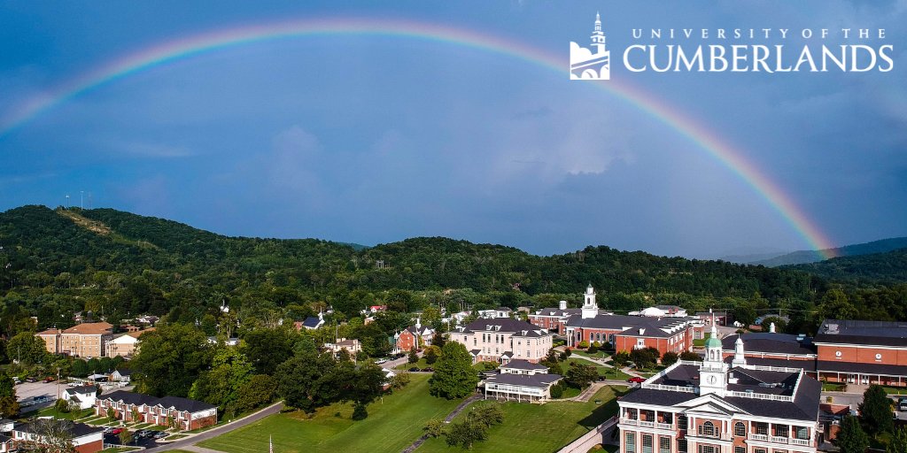 Tired of a blurry background? Take a campus shot to be your next zoom backdrop!🌄