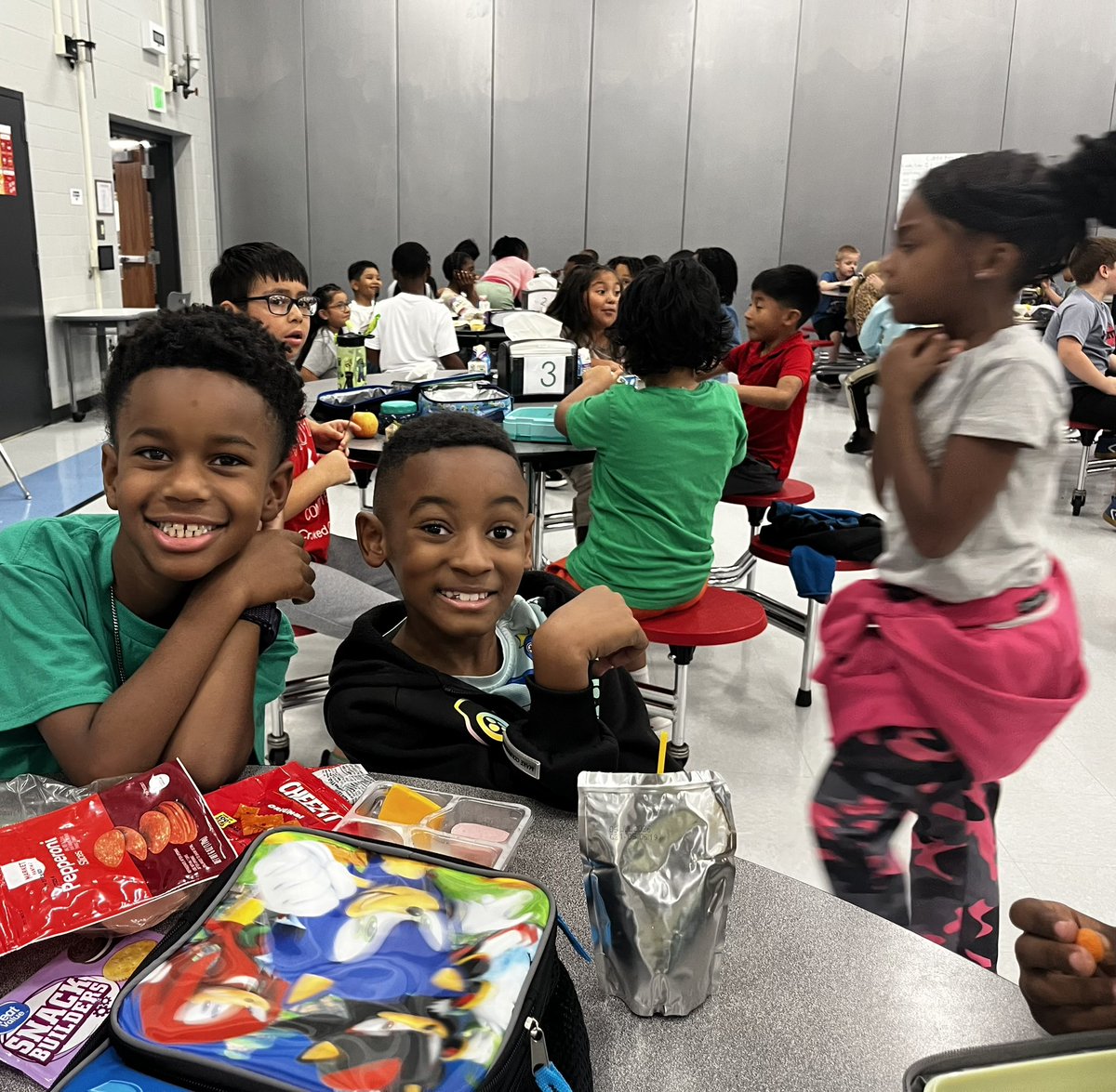 Lunch is more than just a meal, it’s a chance for kids to recharge, and laugh with friends. Whether it’s sharing stories at the table or simply being present, these little moments make a big difference. Let’s make lunch a time to nourish both hearts and bellies!  #WeGrowPanthers