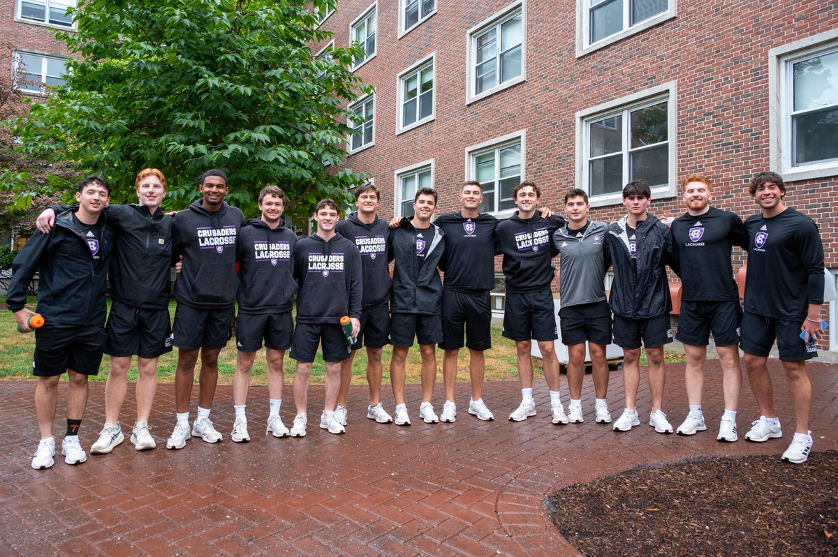 HCrossMLAX's tweet image. A rainy day couldn&apos;t stop us from helping with @holy_cross move-in day!

#GoCrossGo