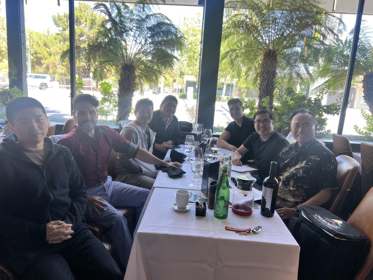 @pixelcanvasinc team and partners bring the drip from Los Angeles and the tech to San Francisco. So great meeting up with an amazing group of people to help build the future of immersive experiences. #losangeles #sanfrancisco #tech #hollywood