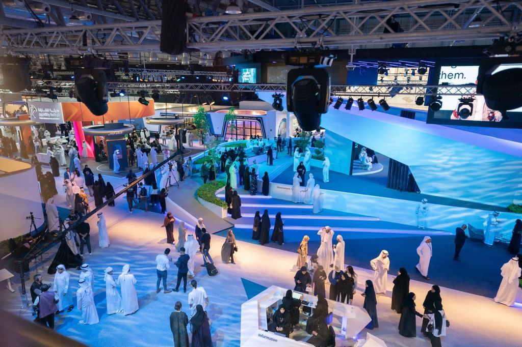 "منتدى الاتصال الحكومي 2025" في الشارقة يناقش تجارب عالمية رائدة في مجالات التعليم والابتكار والأمن الغذائي 🎓  ضمن رؤية تستشرف المستقبل وتعزز تبادل الخبرات.