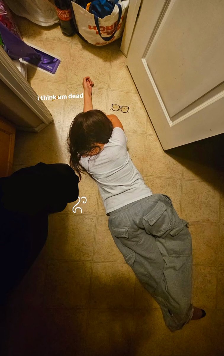 bittwnpaws's tweet image. HAIII #promotwt looking for interactive moots to talk &amp;gt;_&amp;lt;
× she / her 
× 19! mar. 23
× one punch man, goodnight punpun, aot, death note, goodnight world, hells paradise, vampire knight, etc; :p
× zelda, minecraft, silent hill, resident evil, final fantasy, pokemon, etc; c:
IFB!!