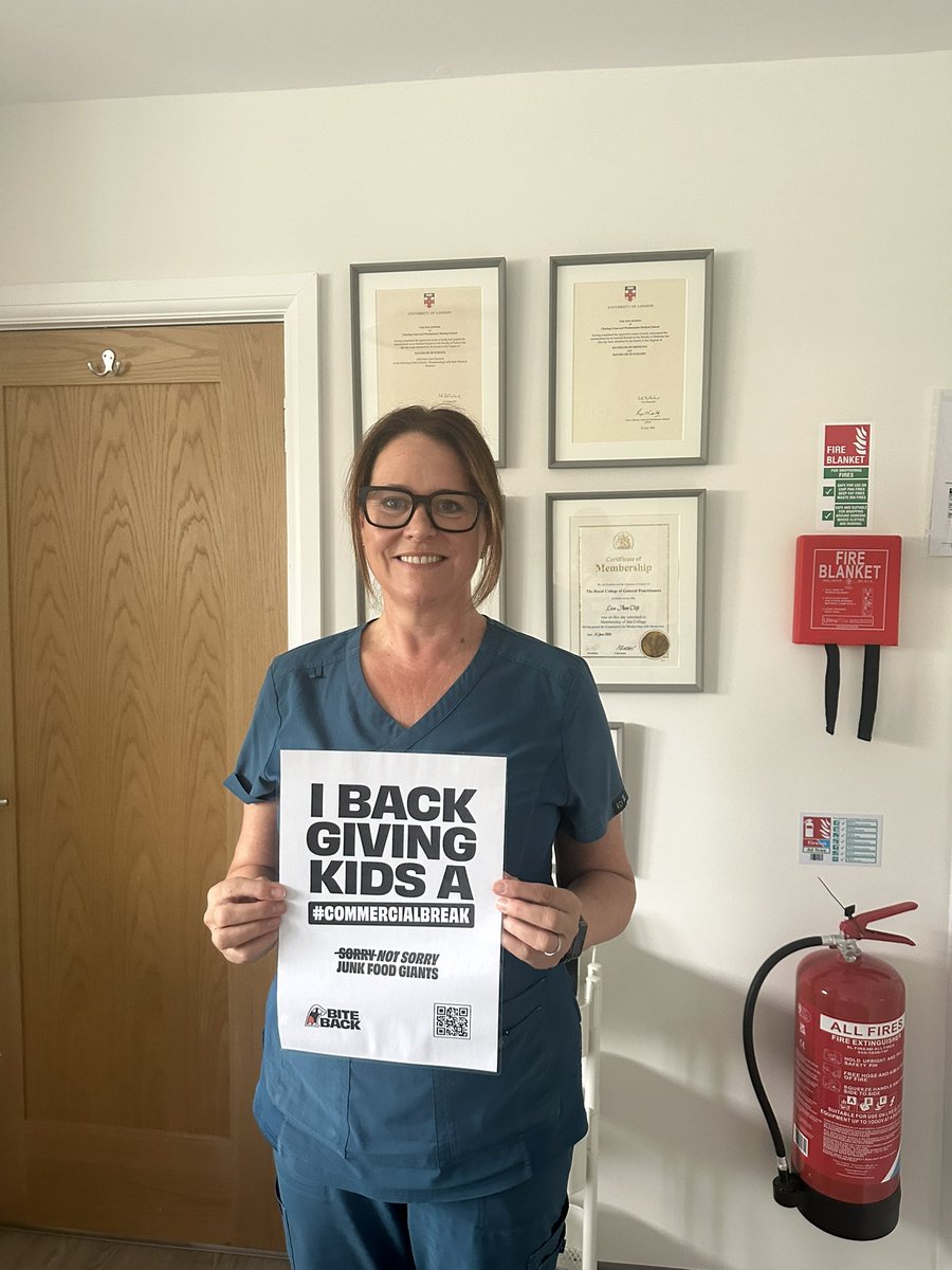 Dr Lisa tweet media