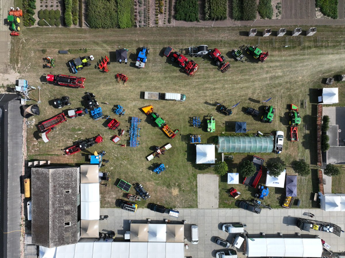 De voorbereidingen zijn in volle gang! Het belooft een mooie dag te worden! Tot morgen op de #uiendag2025 bij Proefboerderij Rusthoeve 
uiendag.nl