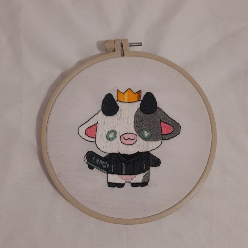 michaeljamesd89's tweet photo. Another day later I remembered that I had sewing lessons at school. It was a great time, we created simple pictures with a thread and a needle. I made a sketch and literally an hour later my handmade was ready. https://t.co/ApiigvZxlj