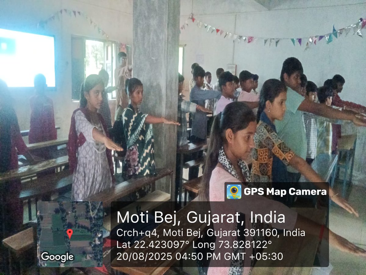 VigyanLok's tweet photo. BURD Program #chhotaudepur @InfoGujcost @GuvnlOfficial
Sarvjanik vidhyalaya motibej #exhibition #demonstation #Sustainableenergy #quizCompetiton #prizedistributi
Mr. H D Soli (DE) tejgadh Divi.
present during the BURD program
#MGVCL
@narottamsahoo
@Punam_Bhargava @pavitshah https://t.co/V8Drovt908