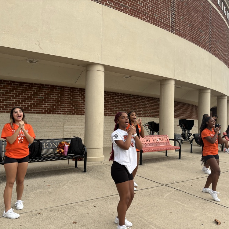 Comparing schedules and navigating the halls was the name of the game for our Transition Day on Monday! 

9th graders got to meet all of their A/B day teachers, attend an assembly on Graduation, and signed a commitment to graduation banner! 

Welcome, Class of 2029 🧡