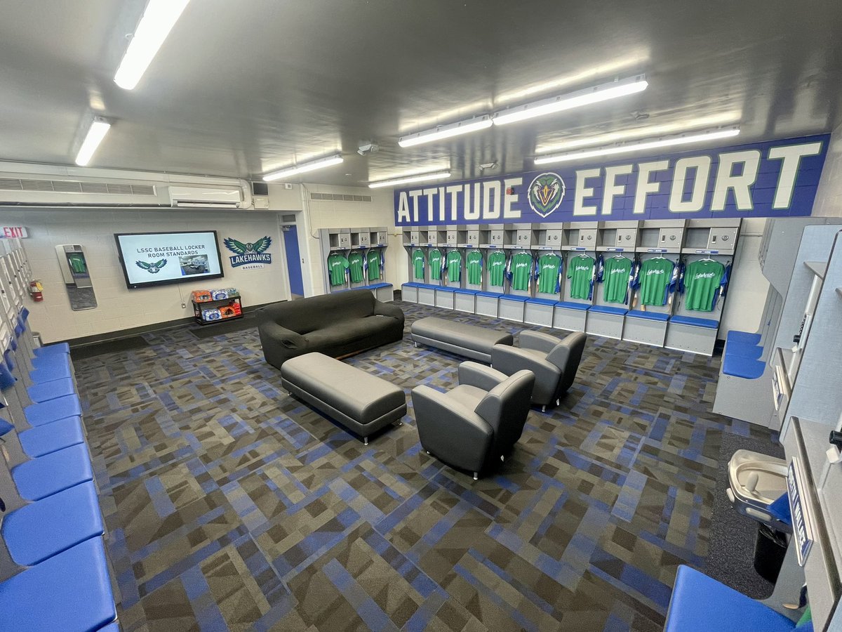 Ready to roll for year number 16 here at <a href="/LakehawkBSB/">Lakehawk Baseball</a>! #WingsUp