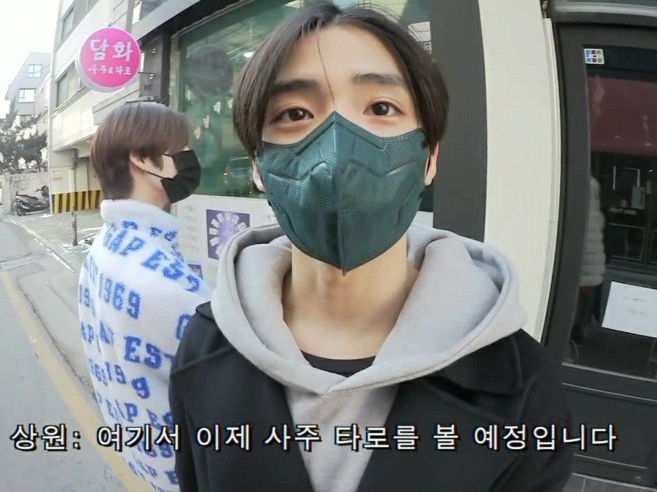 난 13.8 껴야 이정도 검은자됨
눈동자 달란트 ㅈㄴ배아파 예뻐서