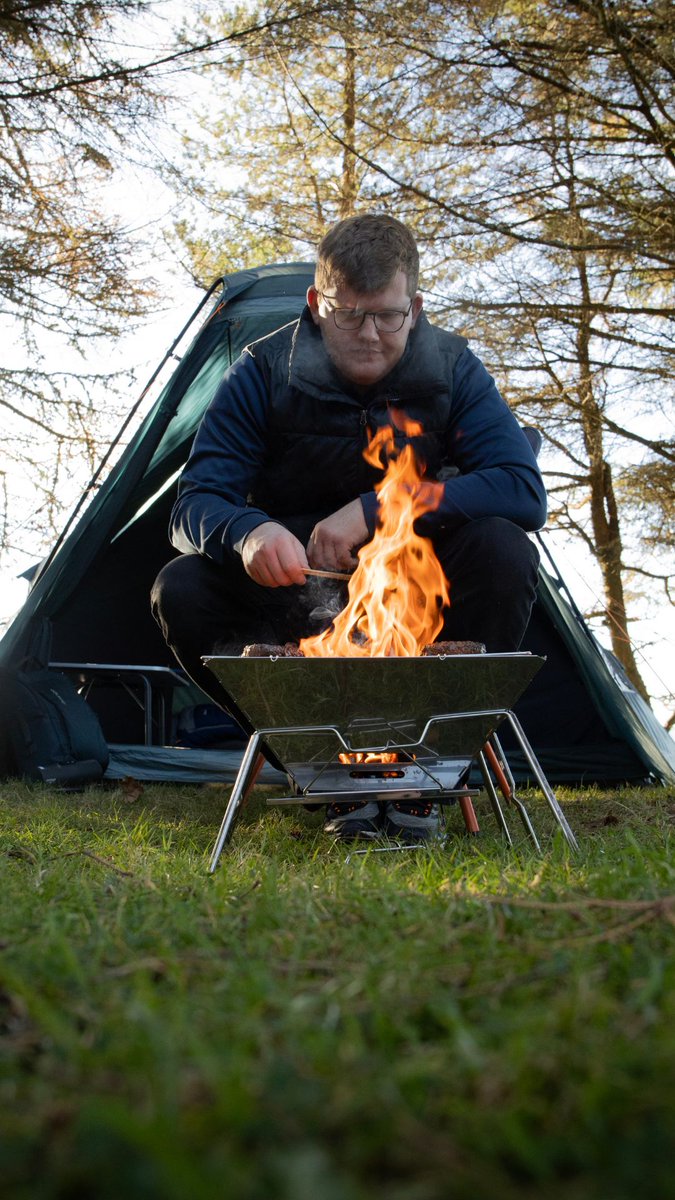 outdooraction_'s tweet image. The @Vango Ranger BBQ is lightweight, portable &amp;amp; perfect for summer adventures. 🌿☀️

Where will you grill next? 👇

#Vango #OutdoorAction #BBQOnTheGo #CampingLife #GrillAndChill #AdventureCooking #PortableBBQ #SummerVibes #GetOutside #FeastOutside