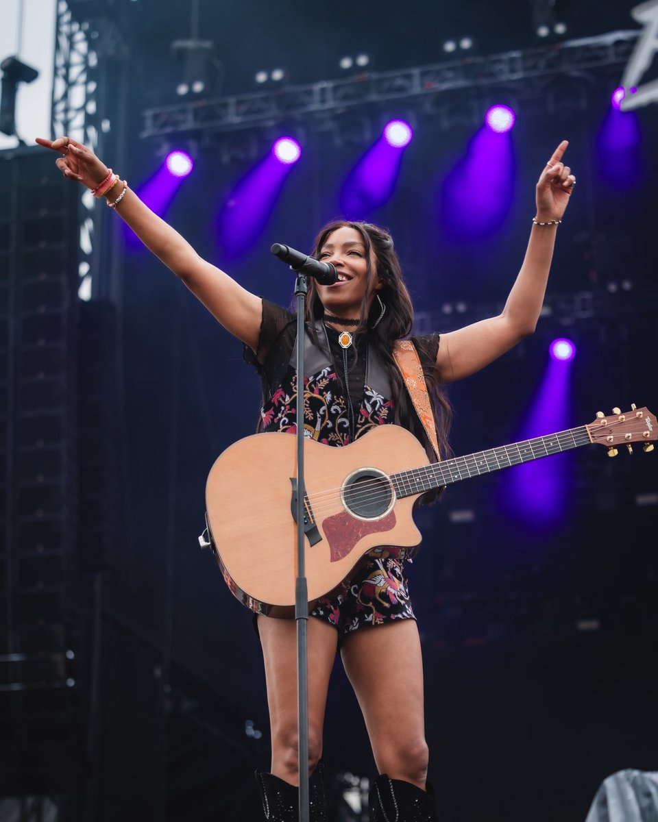 S A C H A (@sachaofficial_) on Twitter photo Rain couldn’t wash away this moment 🌧️💖 From volunteering at <a href="/BootsandHearts/">Boots and Hearts</a> to playing the main stage and having fun with y’all. I’ll never forget this feeling, dreams really do come true. 🫶🏽😊
.
.
#bootslife #bootsandhearts #bootsfam #festival Rain couldn’t wash away this moment 🌧️💖 From volunteering at <a href="/BootsandHearts/">Boots and Hearts</a> to playing the main stage and having fun with y’all. I’ll never forget this feeling, dreams really do come true. 🫶🏽😊
.
.
#bootslife #bootsandhearts #bootsfam #festival