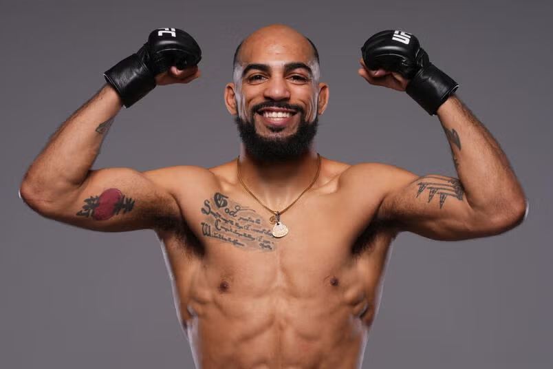 Why is Lone'er Kavanagh vs. Charles Johnson on the prelims? It is the best fight on the card.