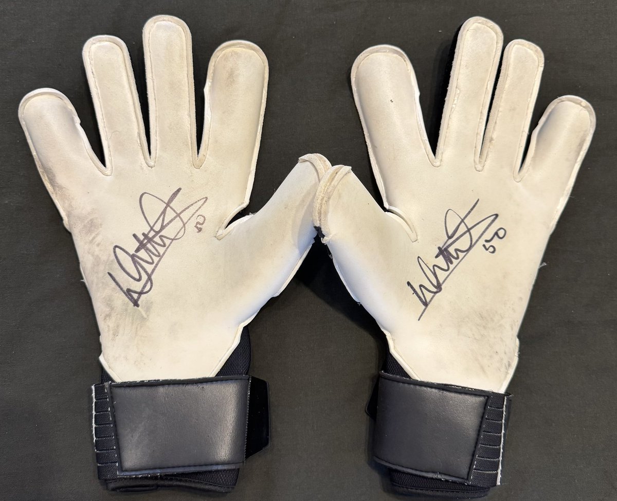 Tom Vickery (@tvickers1) on Twitter photo A huge thank you to <a href="/WilllNorris/">Will Norris</a> for very kindly donating a pair of signed gloves for me to auction off for the <a href="/as9foundation/">Adam Stansfield foundation</a> please reply or DM me with a bid, ends Monday 8pm. <a href="/wwfcofficial/">Wycombe Wanderers</a>
#Chairboys A huge thank you to <a href="/WilllNorris/">Will Norris</a> for very kindly donating a pair of signed gloves for me to auction off for the <a href="/as9foundation/">Adam Stansfield foundation</a> please reply or DM me with a bid, ends Monday 8pm. <a href="/wwfcofficial/">Wycombe Wanderers</a>
#Chairboys
