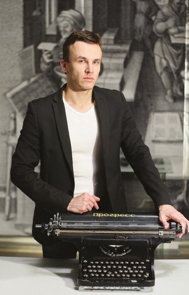 andrey___no's tweet photo. 1 Aug, 2025
New interview with me in Novosibirsk’s Leaders Today is out. Talked modern lit market, future film plans, and dropped some thoughts on “cognitive fuel”. Full thing in the link. 🧠📽️
https://t.co/XufHoNC9PS

#LeadersToday #Interview #Vaginocommunism #andrey_no https://t.co/PPjJmMs8mf