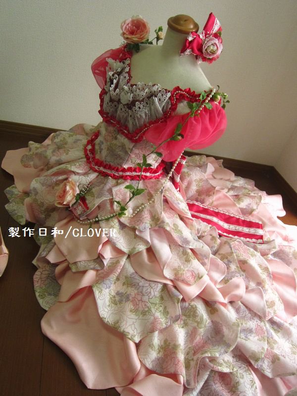 #引用RTされると広がるらしいので自慢の作品を載せて引用RTを待ってみる

2度と作りたくないけど頑張った✨