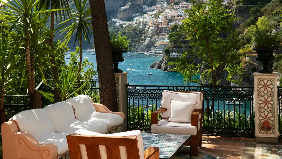 luxurygroup's tweet image. Villa Treville Positano on Amalfi coast, Italy. #amalficoast #amalfi #positano #besthotelsinamalficoast #luxuryhotels #visitamalfi LuxuryGroup.com   photo: Villa Treville