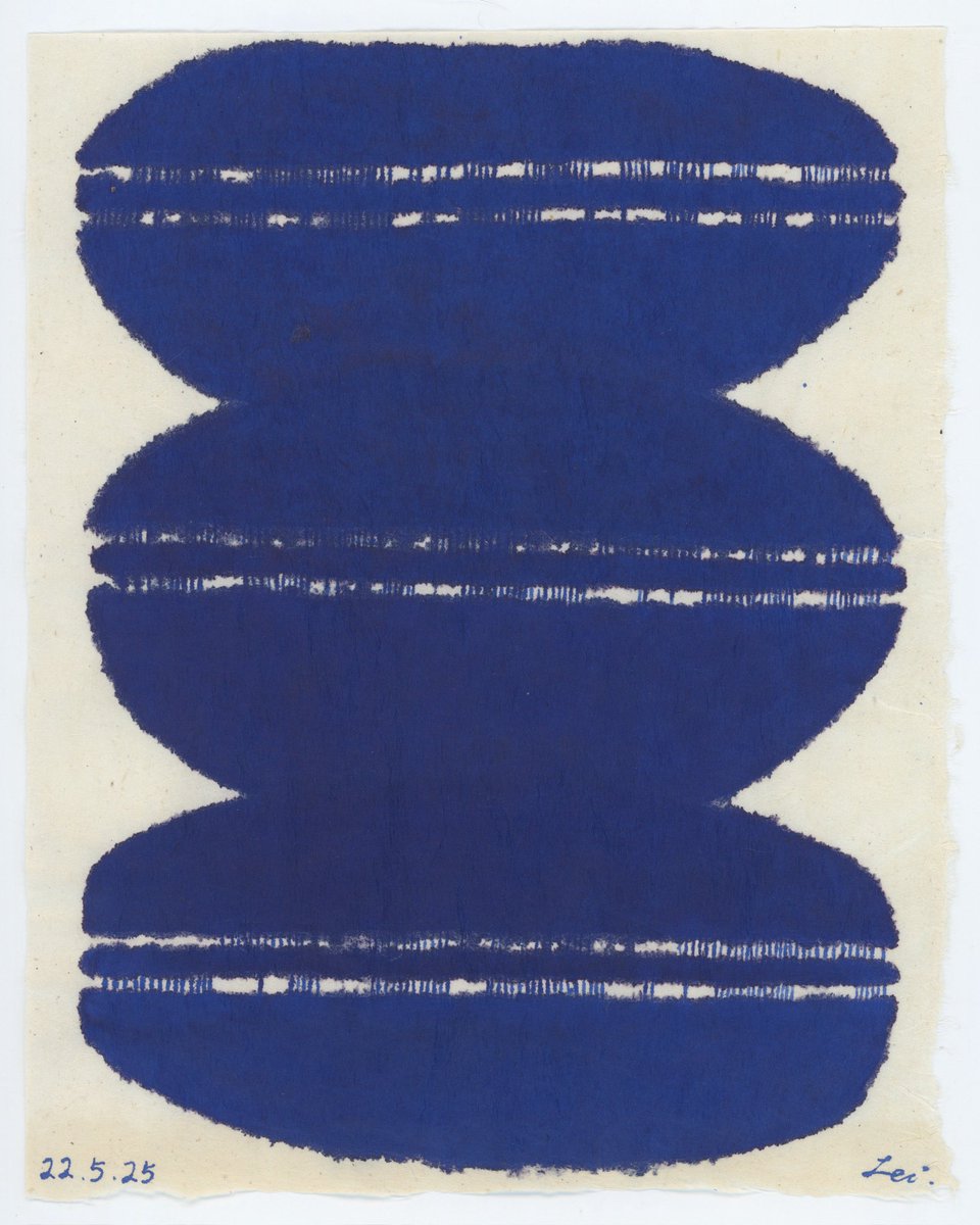 When shapes retreat,
Wandering finds its feet.

[ 20. 8. 25 ]

-
Dumbly testify, 2025
Ink on Nepalese paper
17×26cm
-
Xiguan Lei 
-
#artepovera #landart #conceptualart #processart #minimalism #abstractart 
#art #sculpture #xiguanlei #習關磊 #painting #artcollector #poem