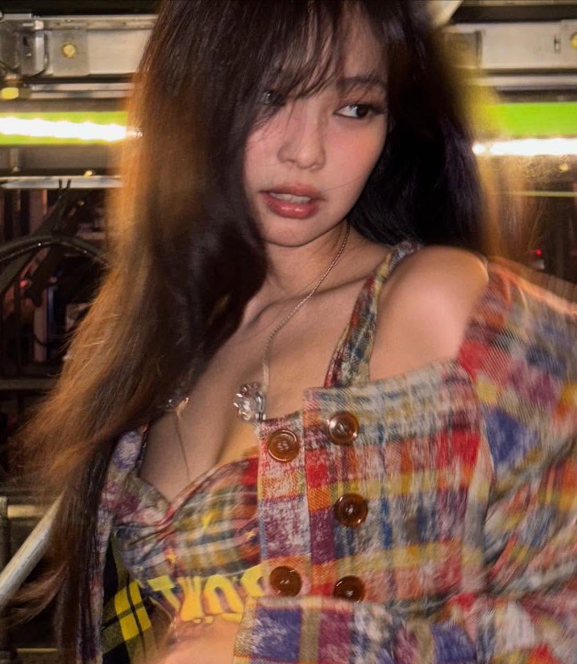 jennie (@jnkrated) on Twitter photo 