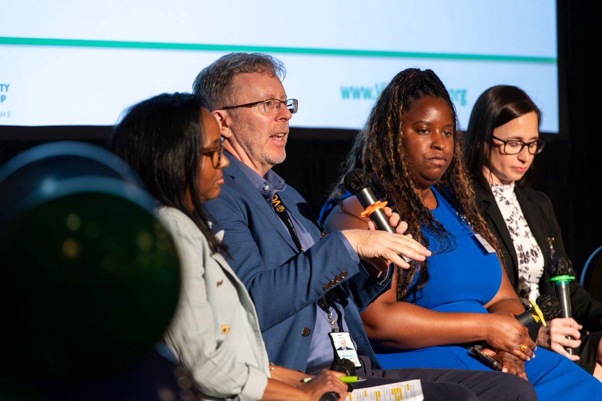 Fastechllc's tweet image. Throwback to Virginia Intern Day 2025!

Fastech joined employers &amp;amp; interns in Richmond for panels, lightning talks &amp;amp; networking—organized by @SCHEVnews

Internships are a vital path for future careers, and we’re glad to take part.

#VirginiaInternDay #InternshipPrograms #Fastech