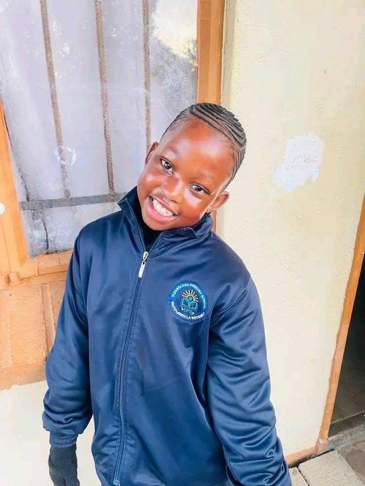 Please help me locate my daughter 
Her names are Aliyah Sesame Mangope 
She was dropped at school (Tlhabologo Primary this morning gatwe ba dule ka 1300hrs…her transport waited till to 4 
Been searching for her around Gwest couldn’t find her
