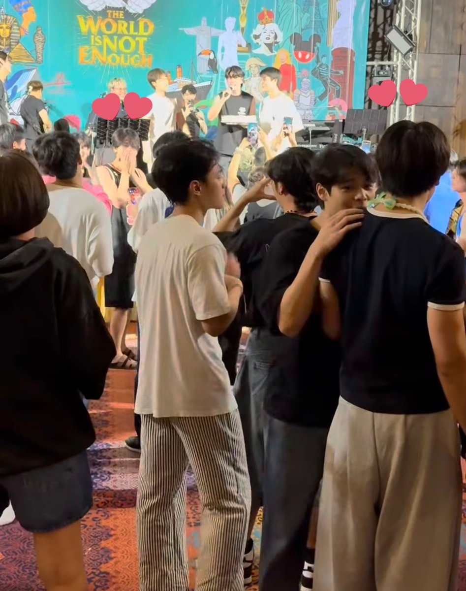 JoongDunk spotted in one frame 👀

#จุงดัง #JoongDunk ࿐ ˎˊ˗ 
#GMMTVOuting2025