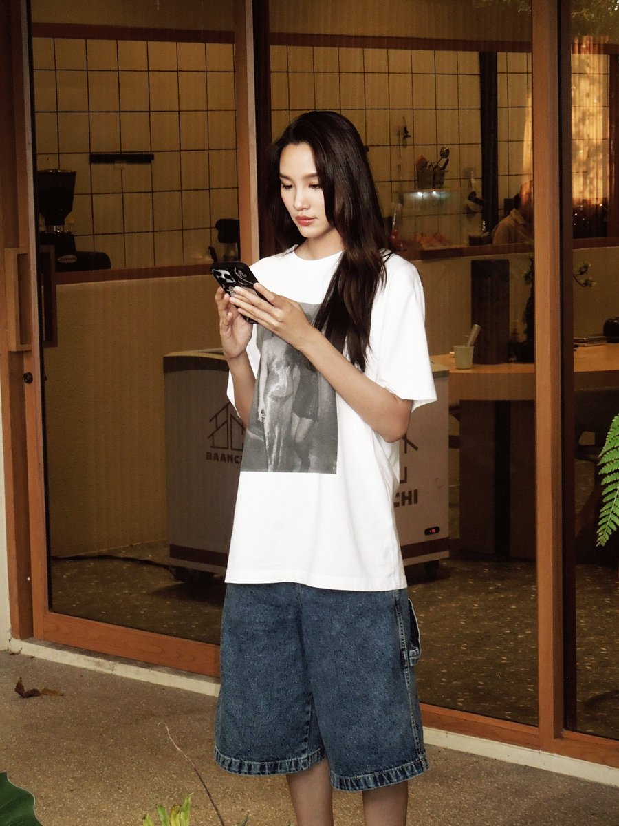 disney_dnn's tweet photo. มาแต่ละที ก็คือมาบันทึกภาพ แล้วก็ไป :P | 00:23 https://t.co/iaojoMJ0qI